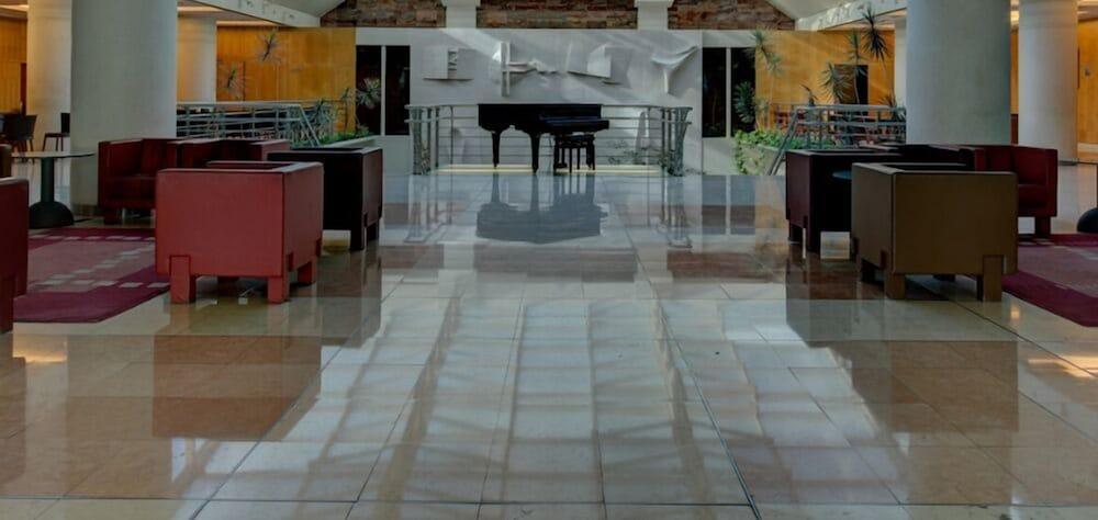 VIP Executive Entrecampos - Hotel&Conference Lisboa Exterior foto